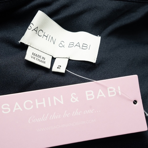 Sachin & Babi | Nadia Gown. - Picture 6 of 12